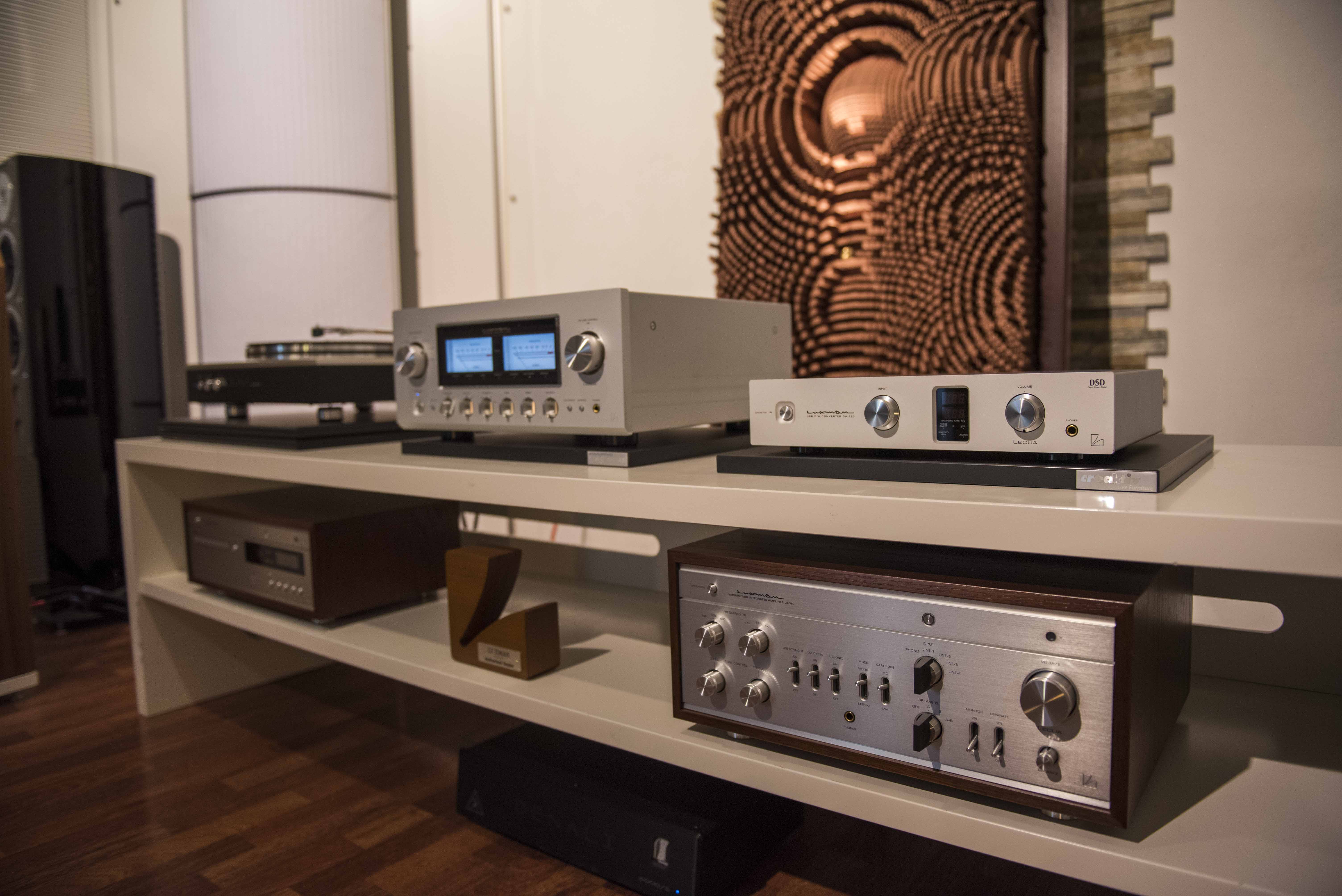 Luxman17